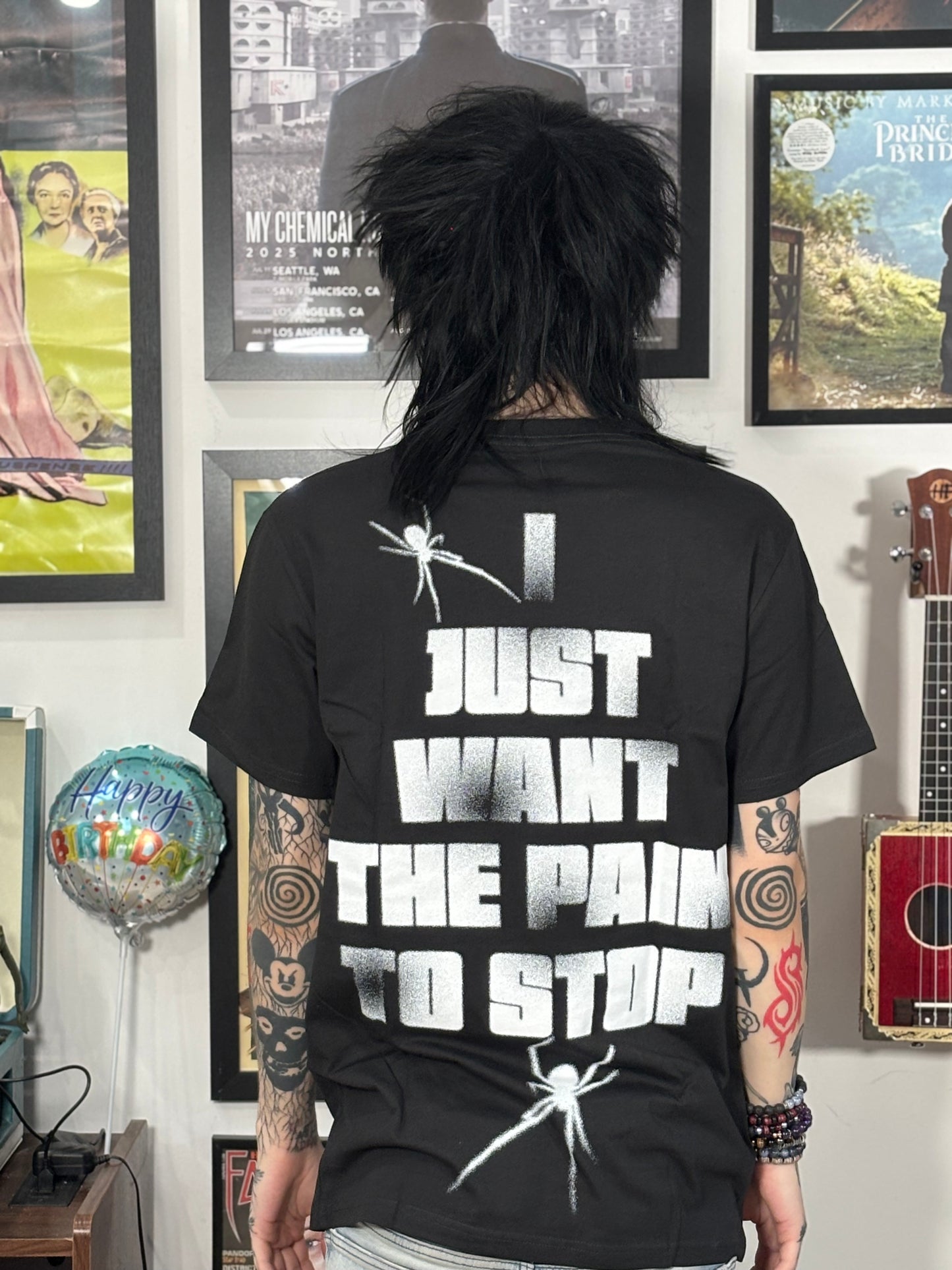 COLLAGE TEE